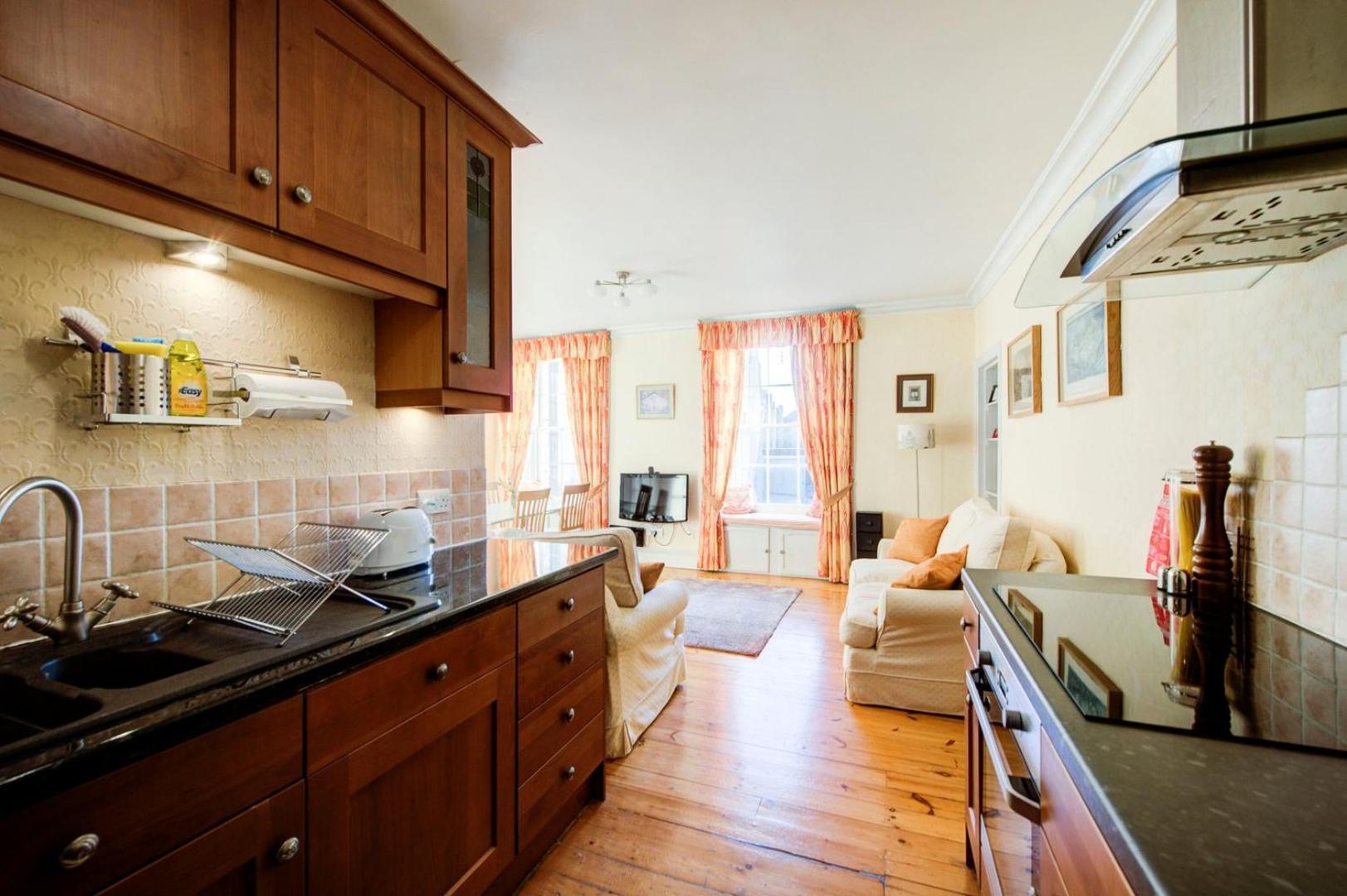 Guestready - Historic Edinburgh Old Town Apartment Esterno foto